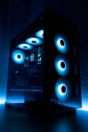 PC gaming escritorio monitor RGB setup