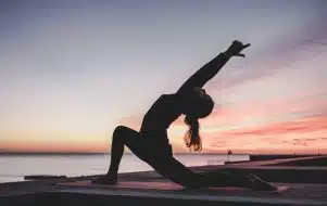 Yoga meditación bienestar cuerpo